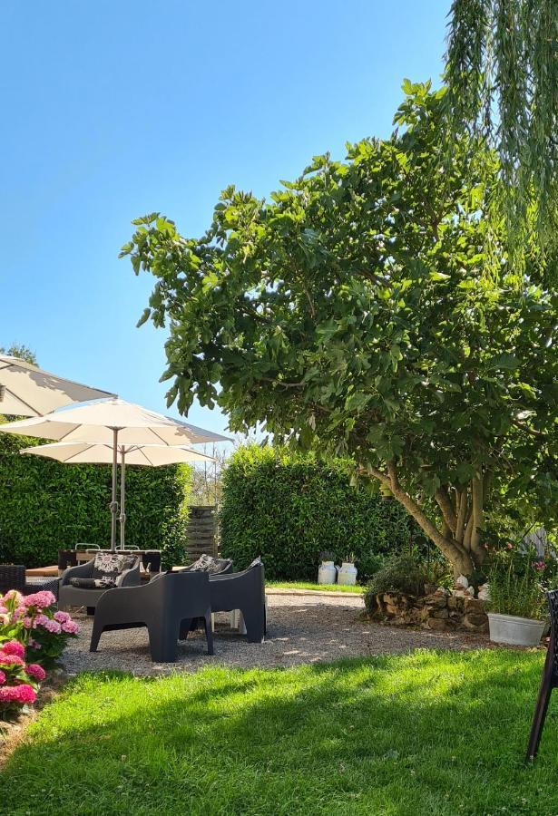 Saint-Hilaire  Le Petit Moulin Bed & Breakfast エクステリア 写真