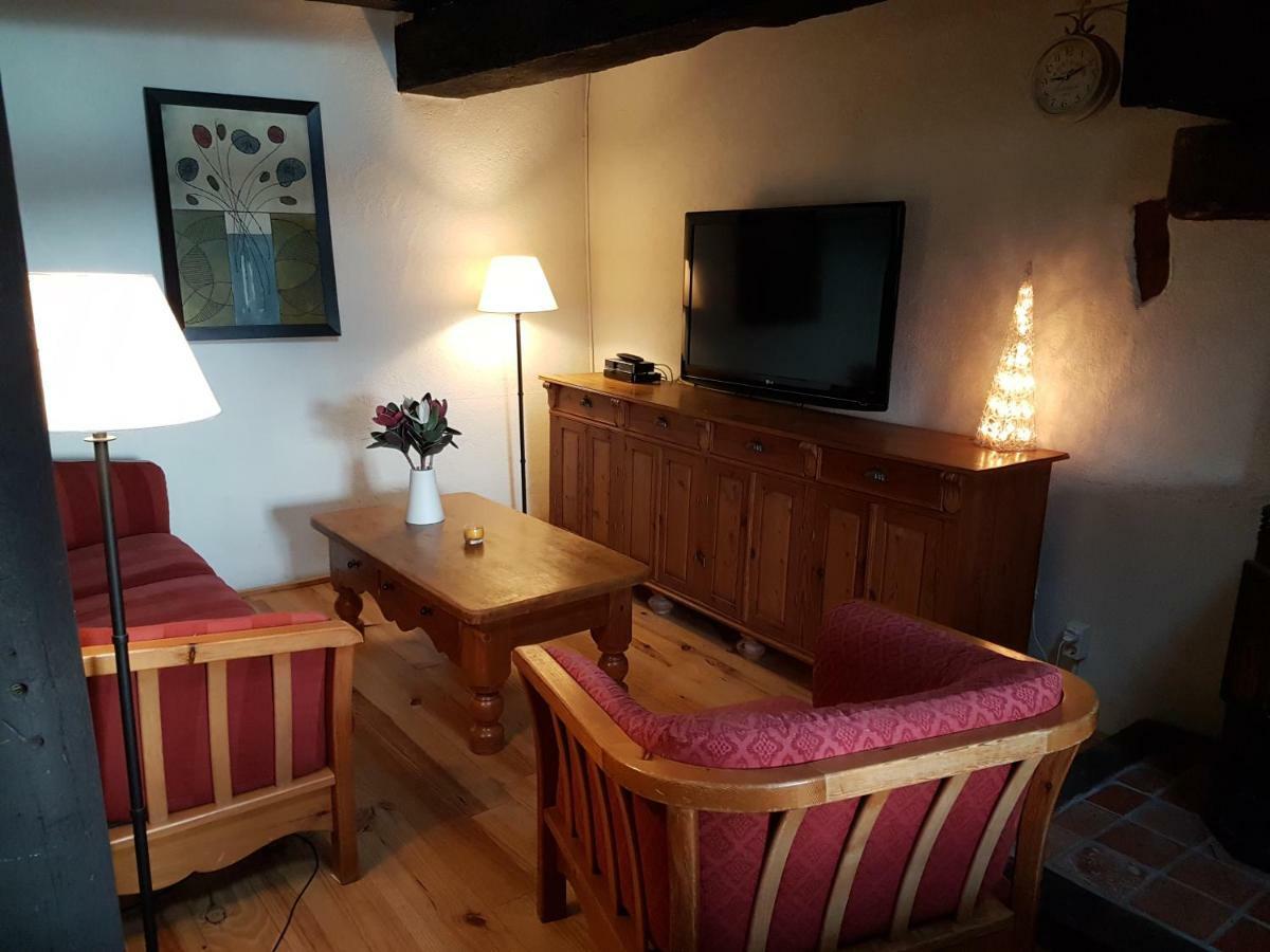 Saint-Hilaire  Le Petit Moulin Bed & Breakfast エクステリア 写真